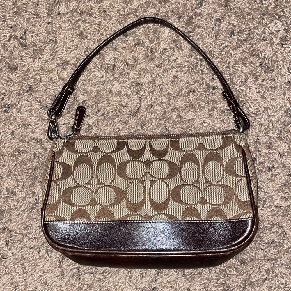 coach small shoulder bag